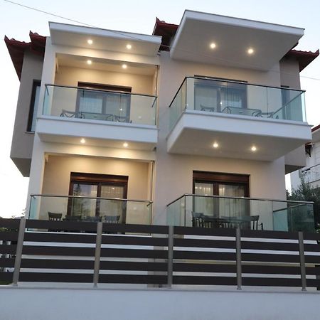 Sunshine Rooms And Suites Vrasná 외부 사진