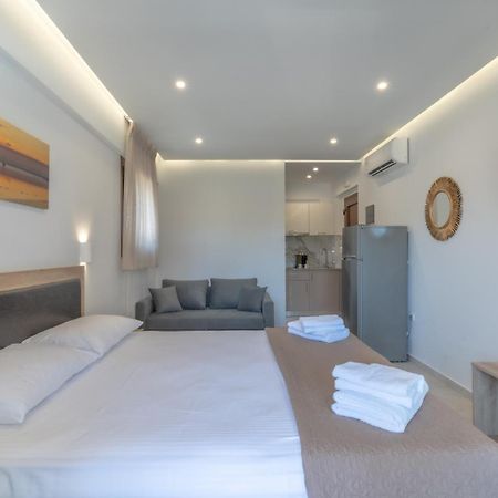 Sunshine Rooms And Suites Vrasná 외부 사진