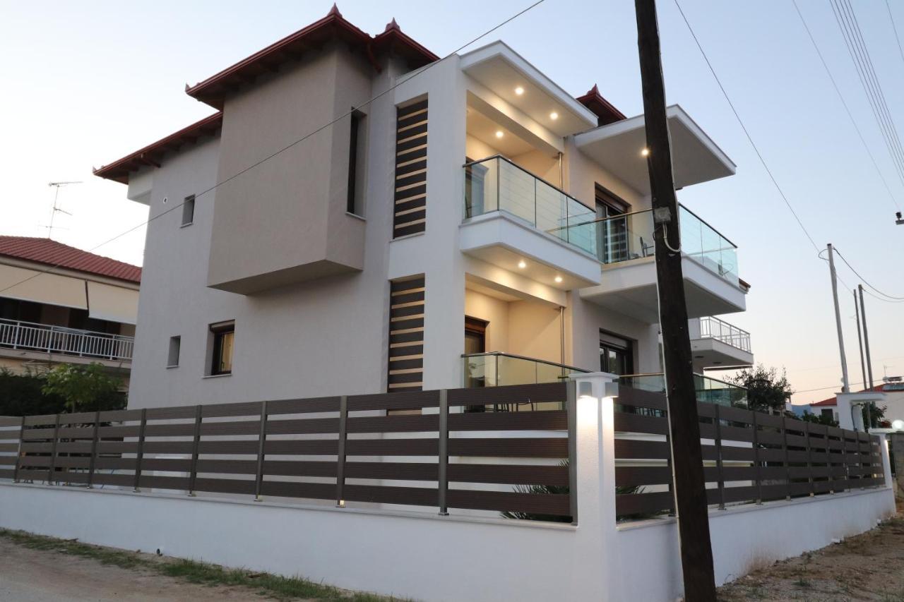 Sunshine Rooms And Suites Vrasná 외부 사진