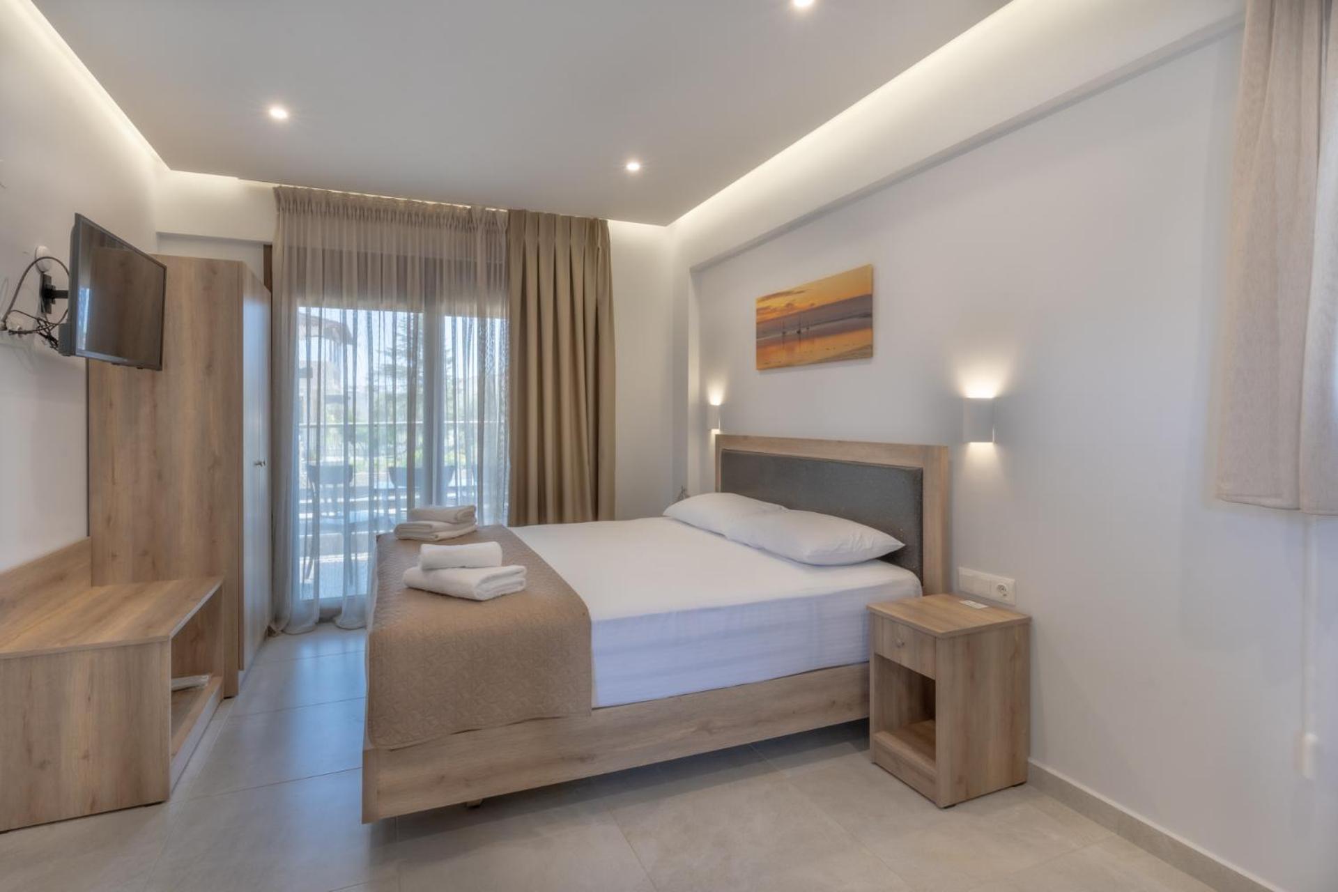 Sunshine Rooms And Suites Vrasná 외부 사진